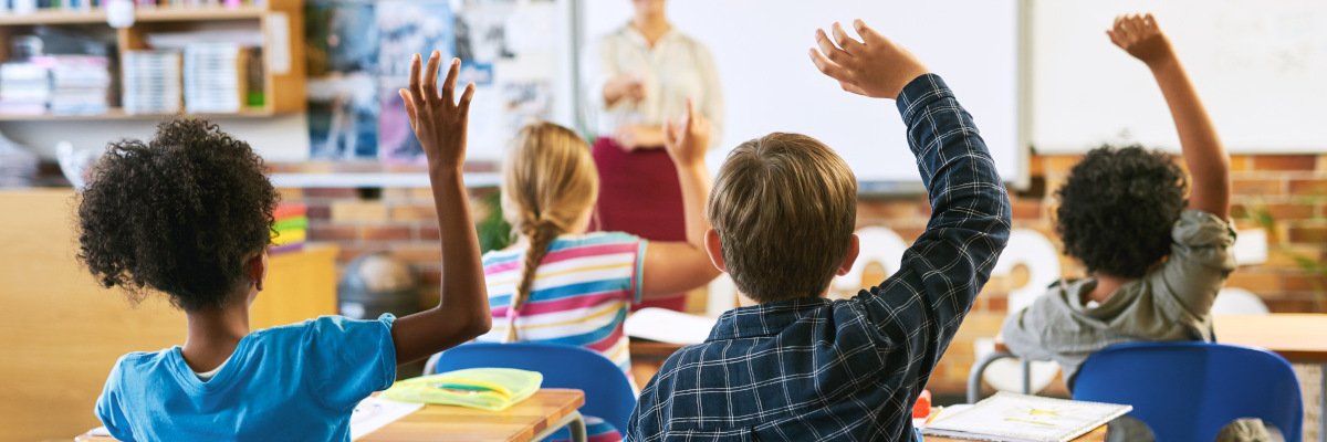 Socio-economic Segregation between Schools in Canada