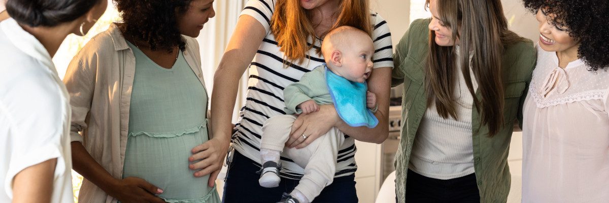 The long-run impacts of parental leave policies on the motherhood penalty: Evidence from Canada